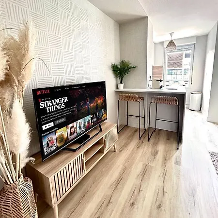 Modern 1 Bdr + Balcony + Free Parking + Ac + Pool Apartment L'Isle-d'Abeau Exterior photo