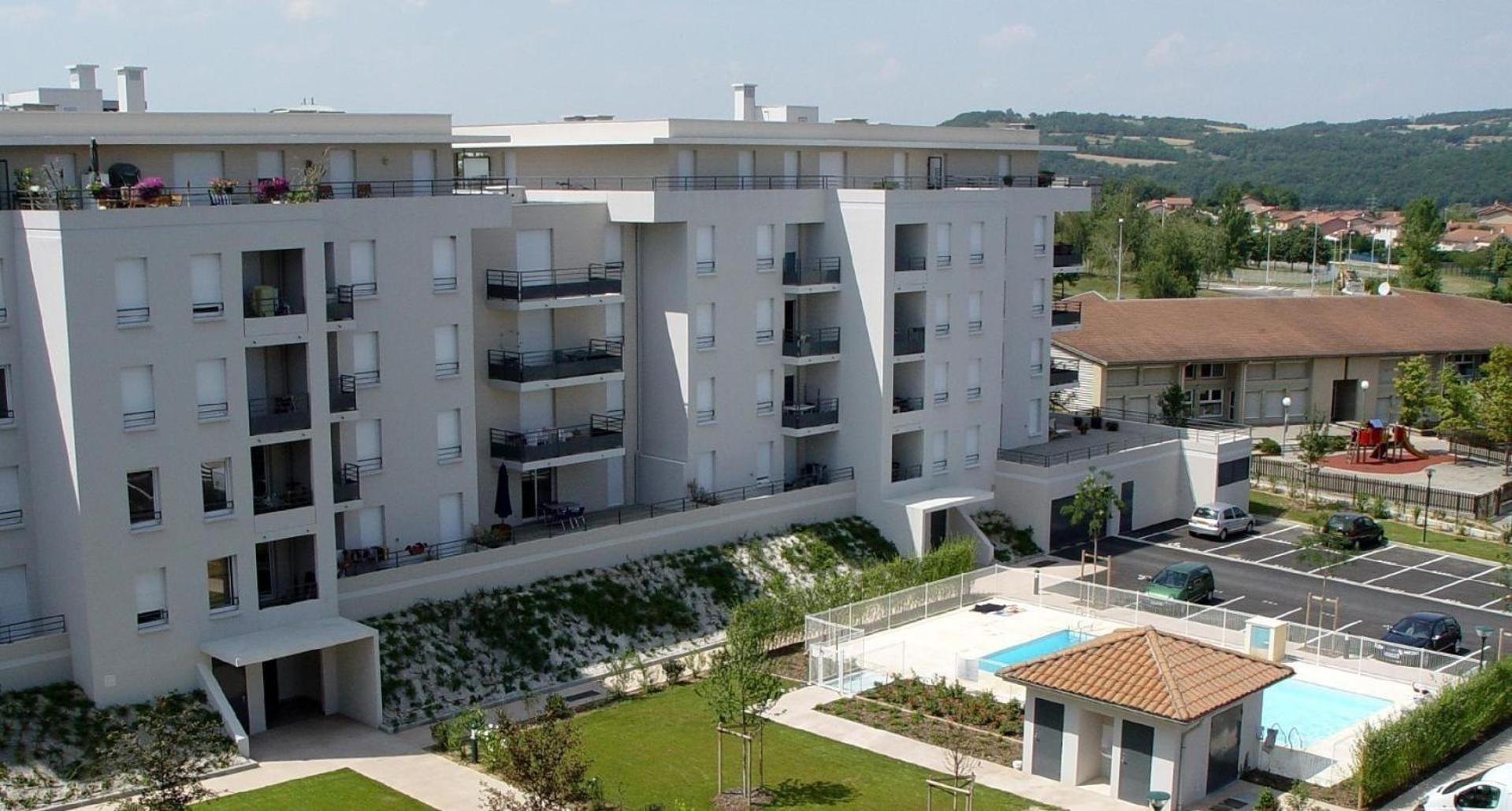 Apartment Modern 1 Bdr + Balcony + Free Parking + Ac + Pool L'Isle-d'Abeau